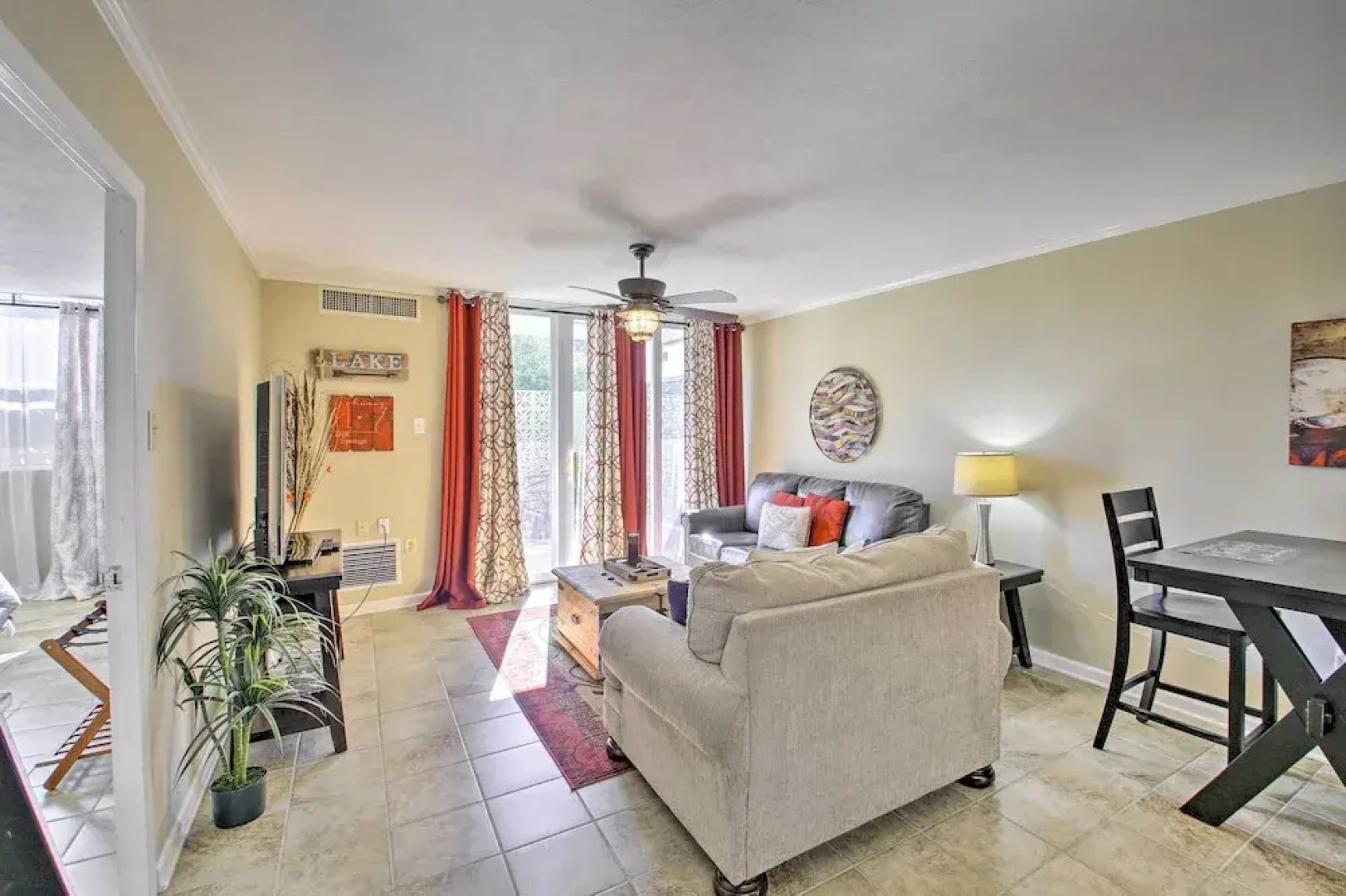 Stunning Hot Springs Condo on Lake Hamilton!