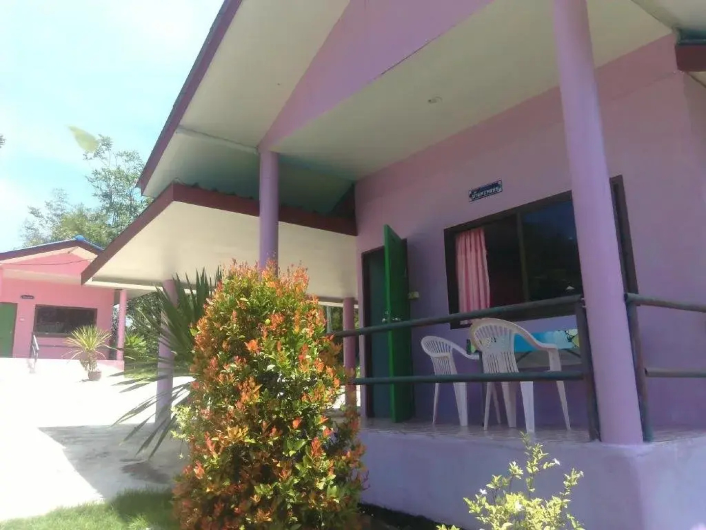 บ้านสวนนิ่มมะโน รีสอร์ทสวนผึ้ง