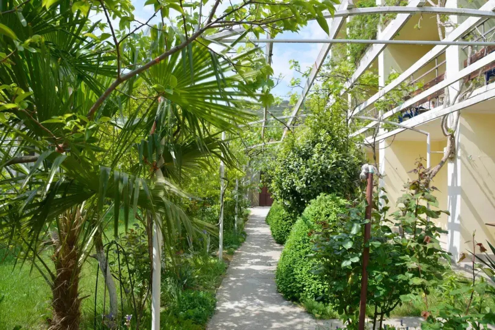 Изумрудный