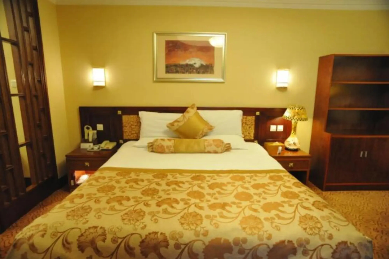 Yantai Golden Gulf Hotel