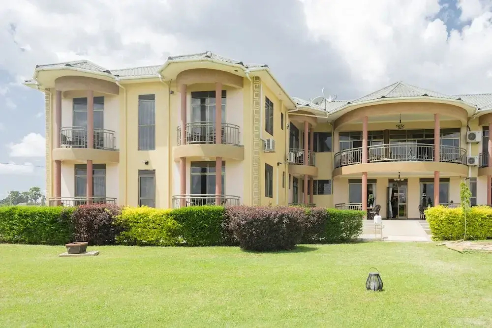 Hursey Resort Hotel