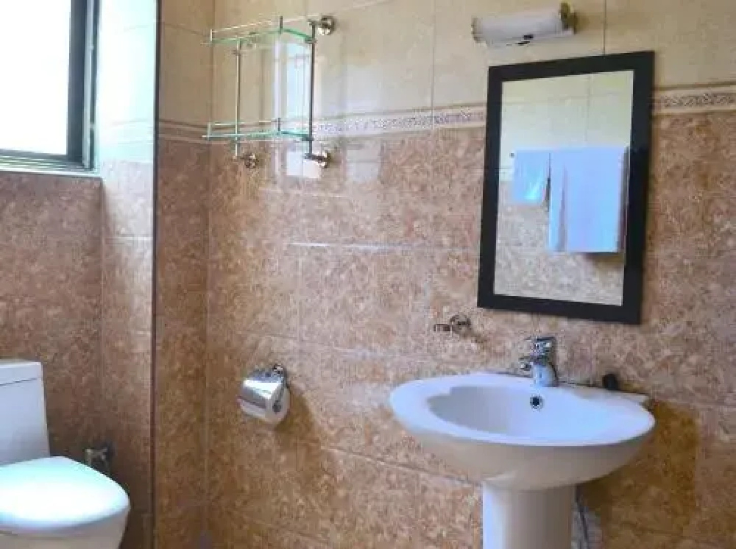 Petit Saigon Beach Hotel