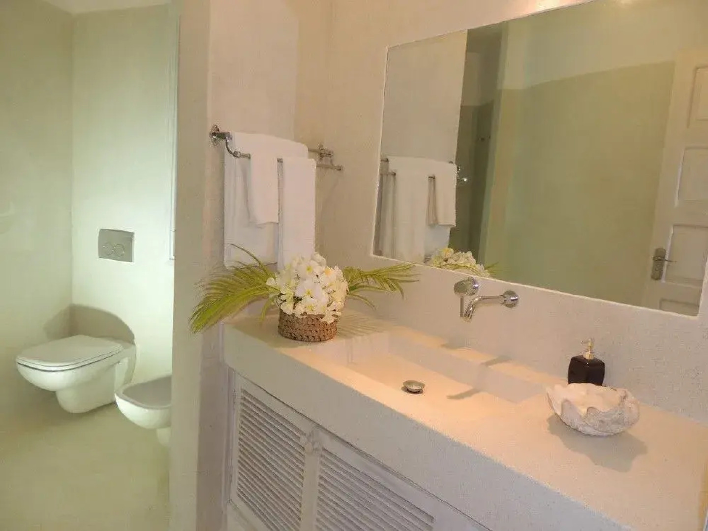 Leopard Point Luxury Beach Resort & Spa