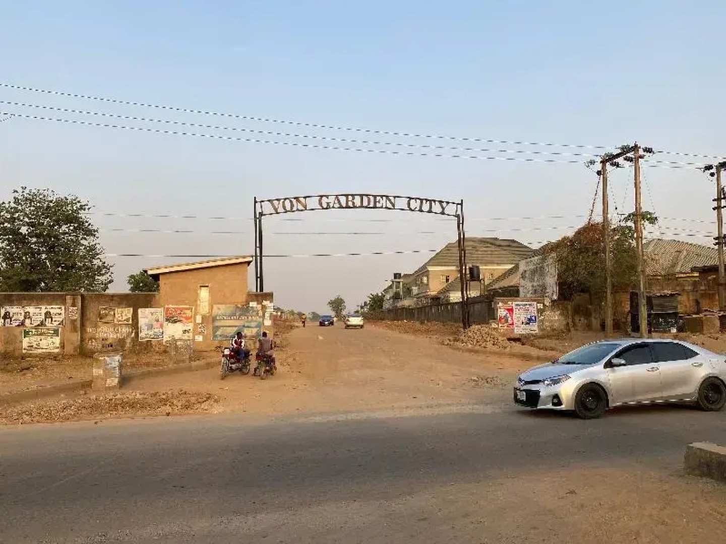 C7 Hazelwood Residence & Suites