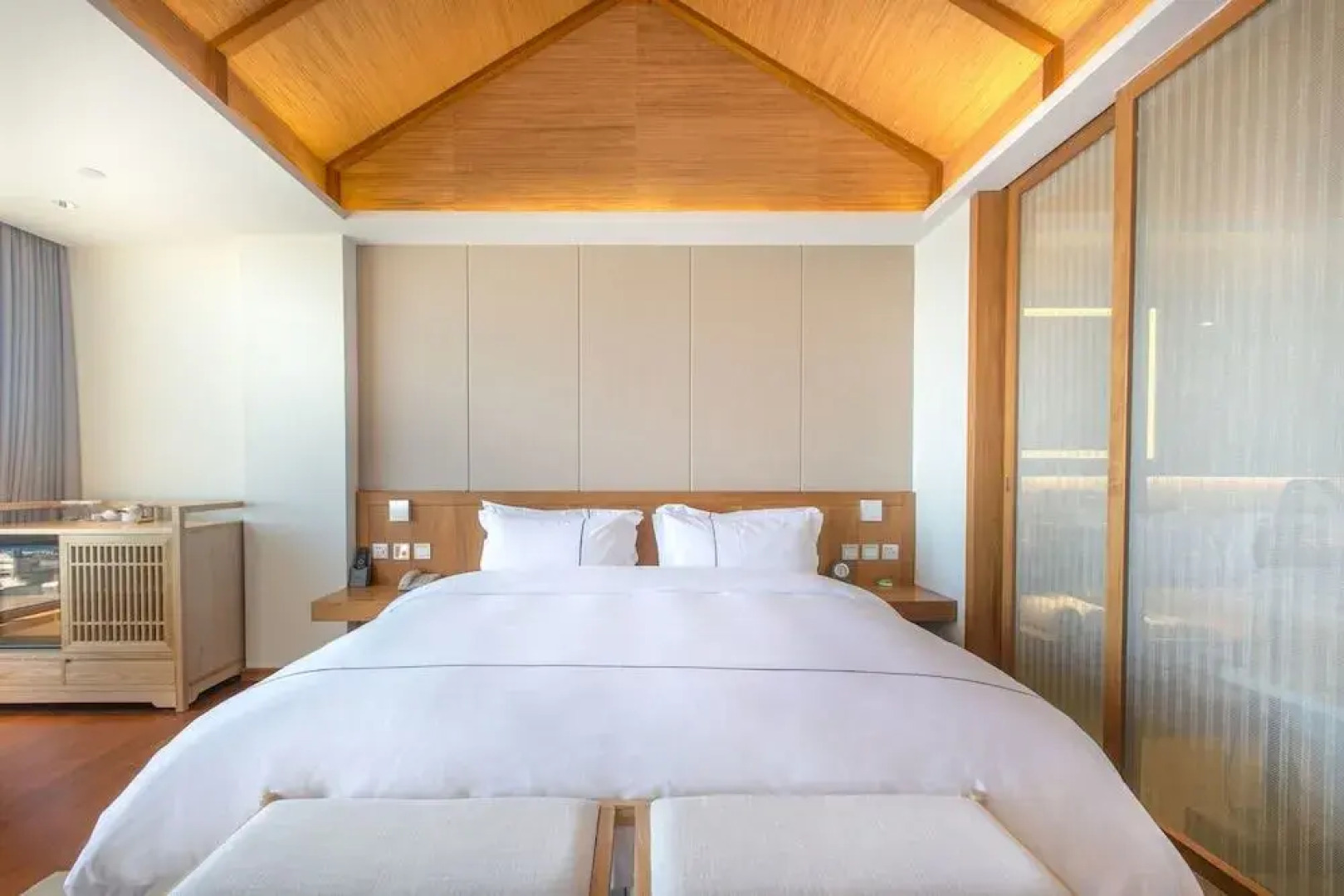 Floral Hotel Dali Luchun Garden