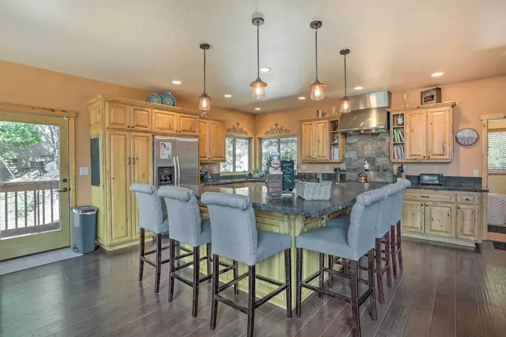 'the Zen Playhouse' w/ Lake Arrowhead Access!