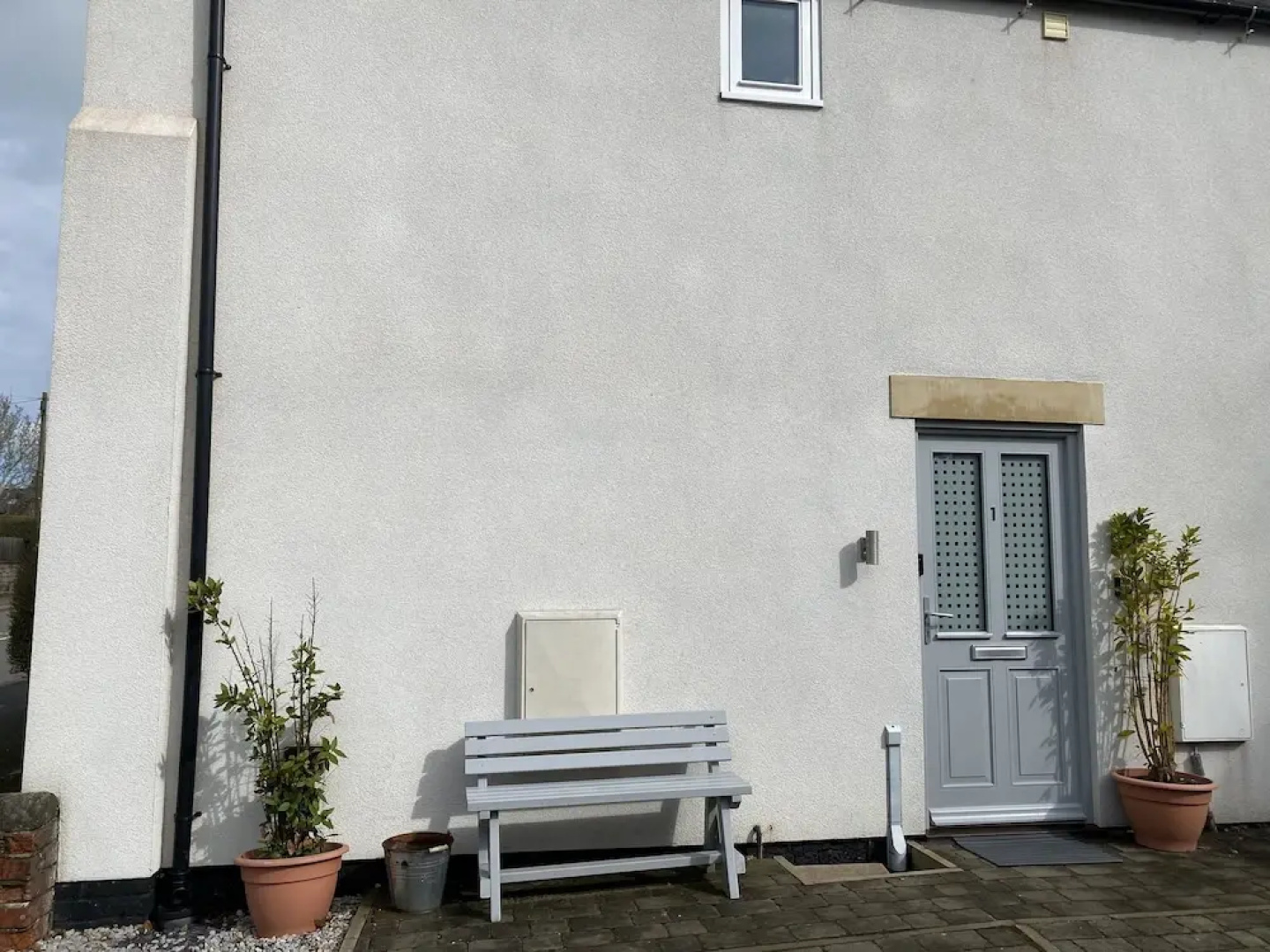 Modern 2-bed House and Parking Tibshelf Derbyshire