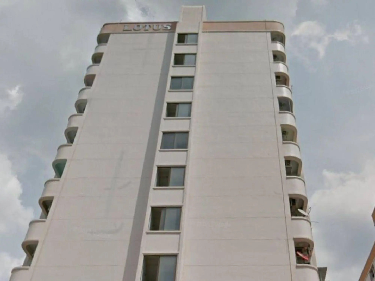 Lotus Condo Downtown