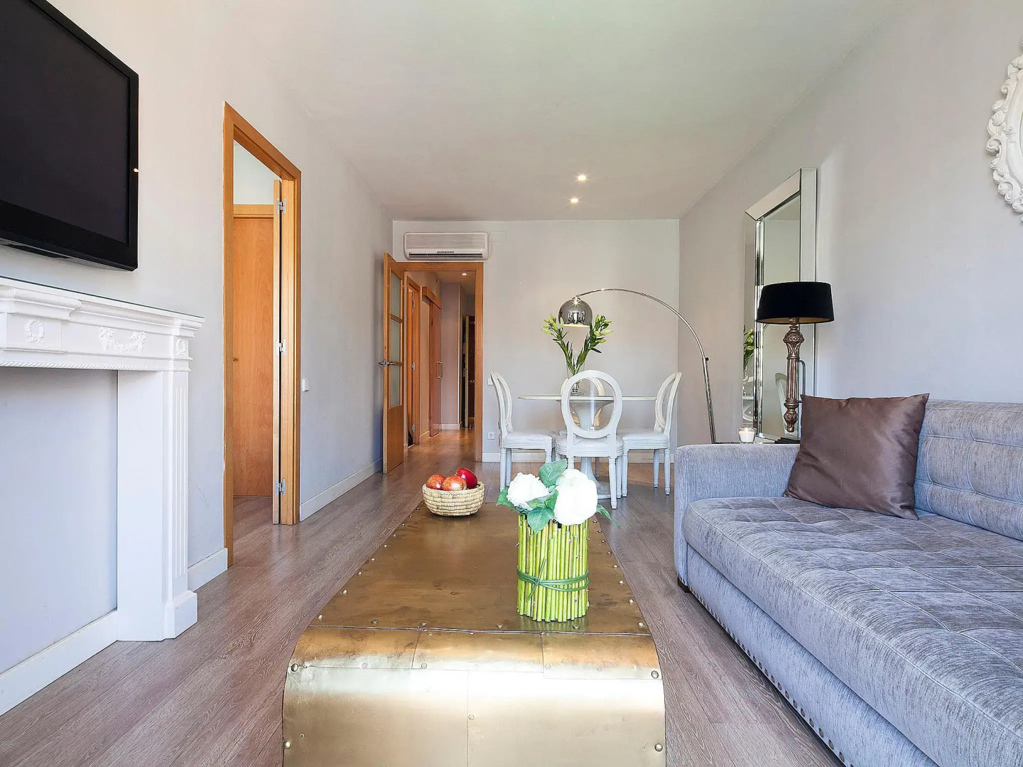 Grandom Suites