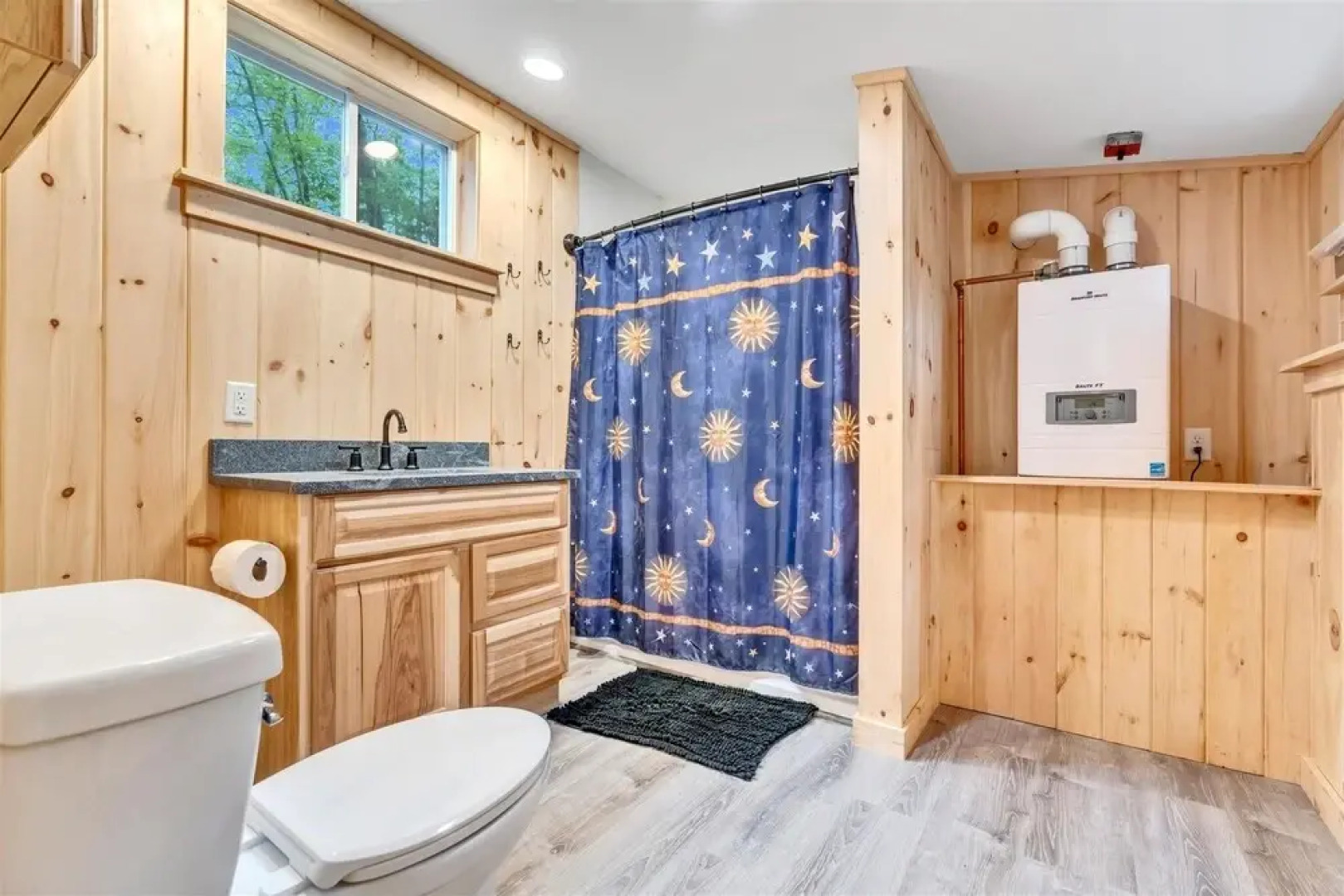 Crystal Oasis- Limit 8 3 Bedroom Villa by RedAwning