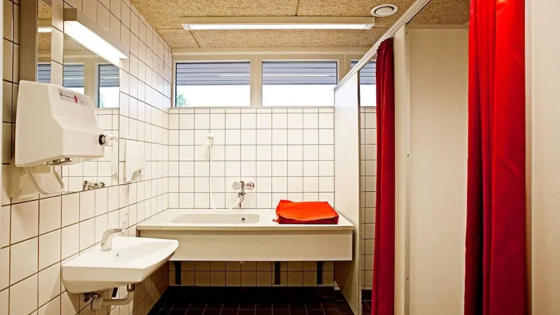 LEGOLAND Wilderness Barrels & Cabins