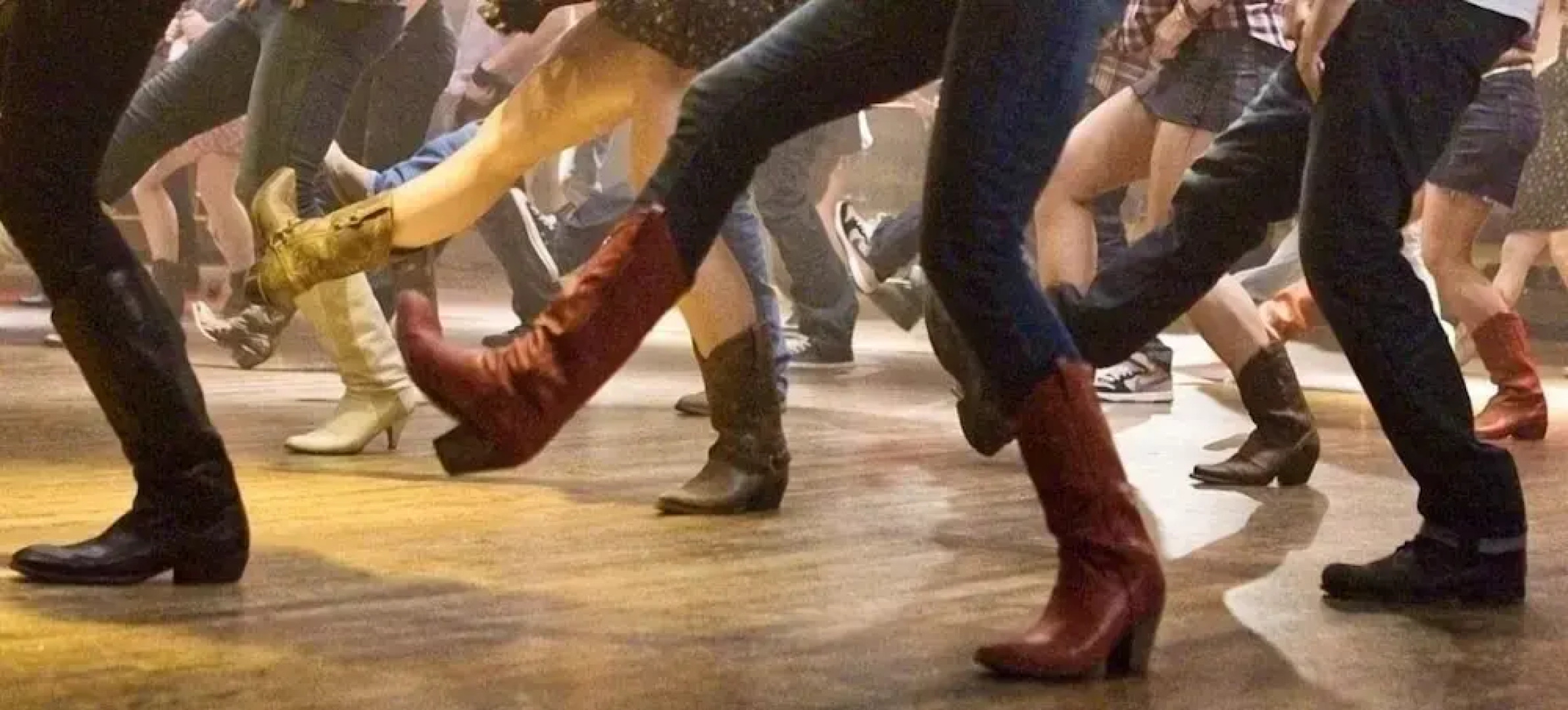 Private bedroom in Western Horizon Home