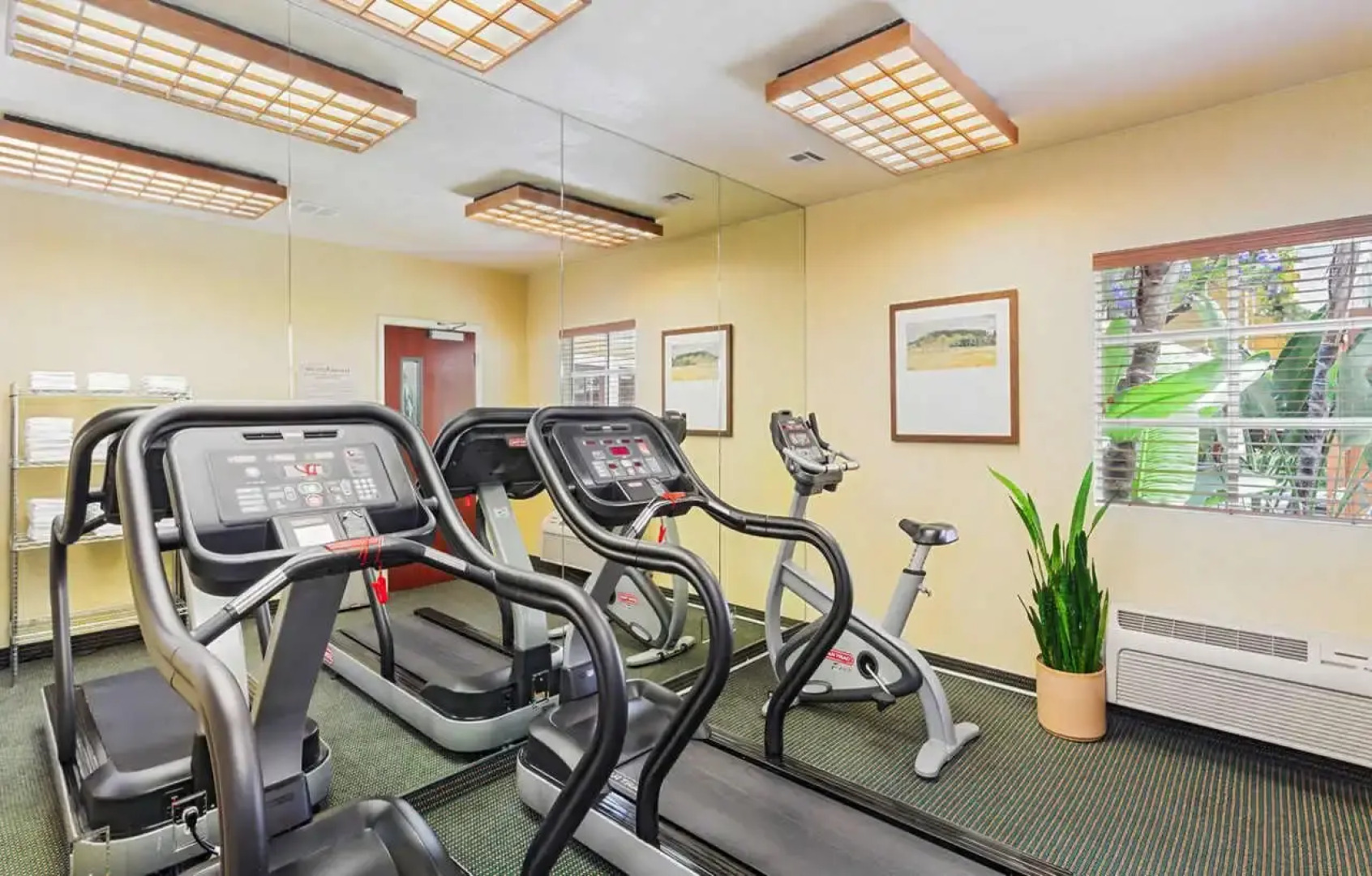 Clementine Hotel & Suites Anaheim