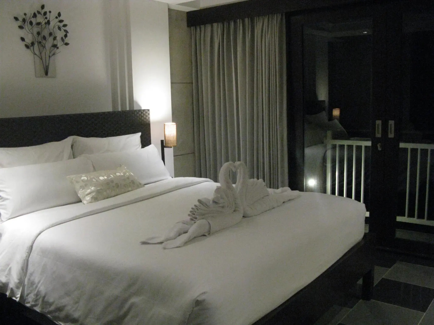 Anshel Hotel