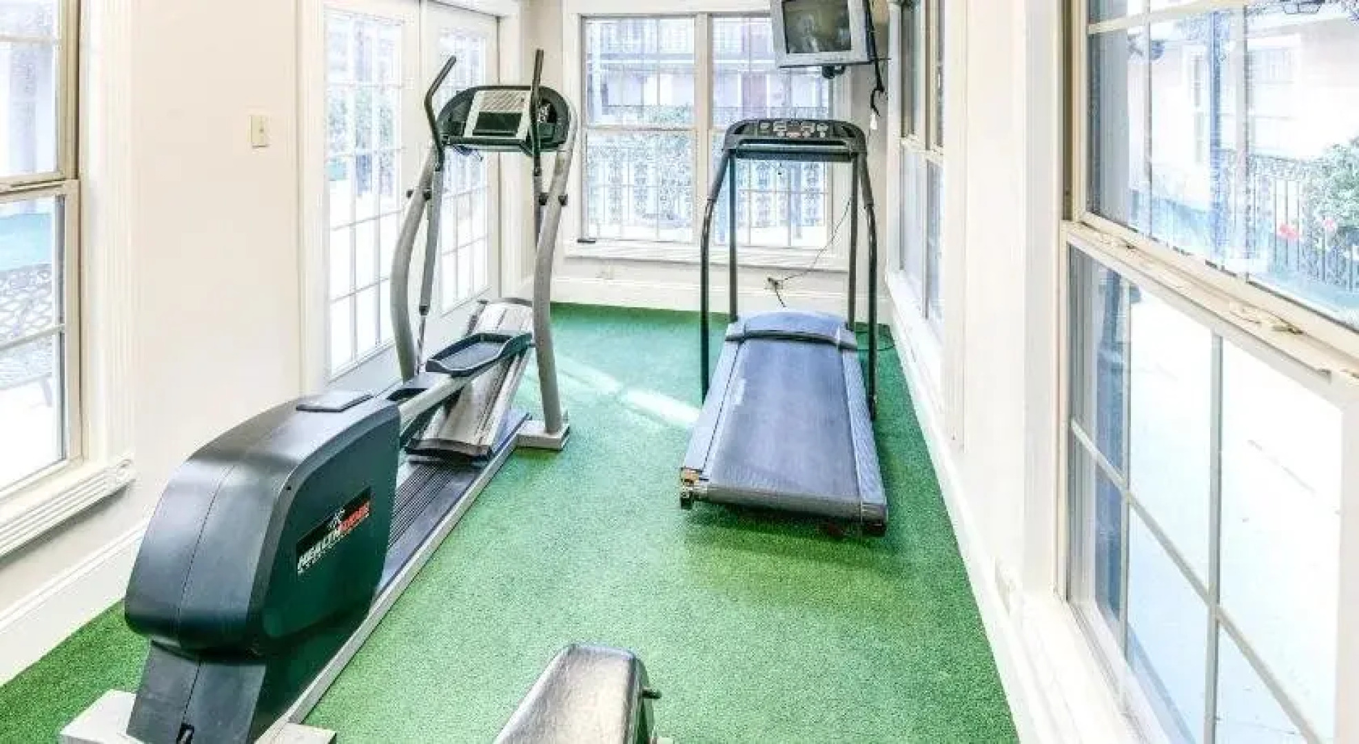 Plaza Suites of Metairie