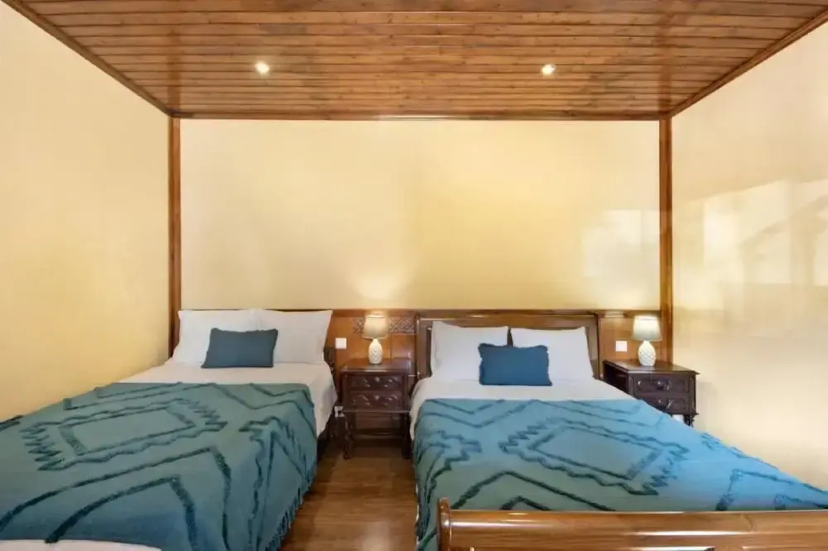 Private Pool Villa 20min by Porto