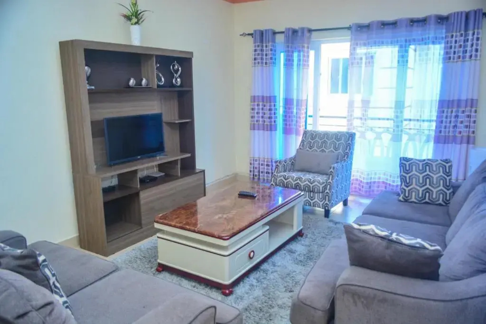 Fastcare Luxury Apartments O