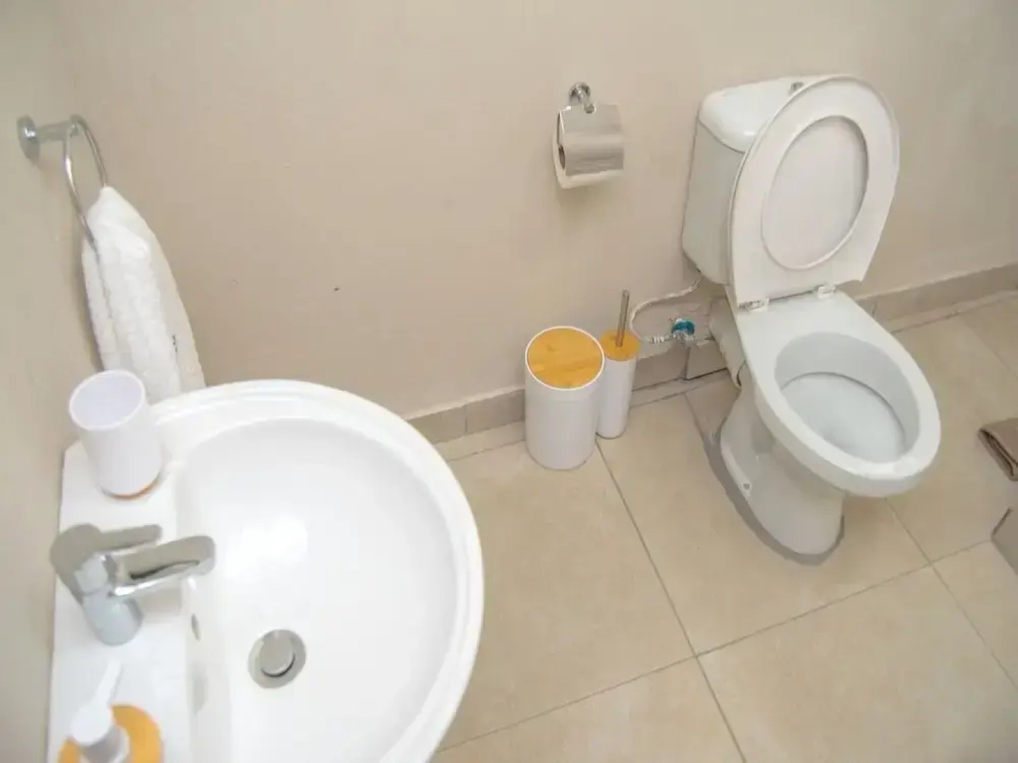 Kololo at 399 Guesthouse & Conference