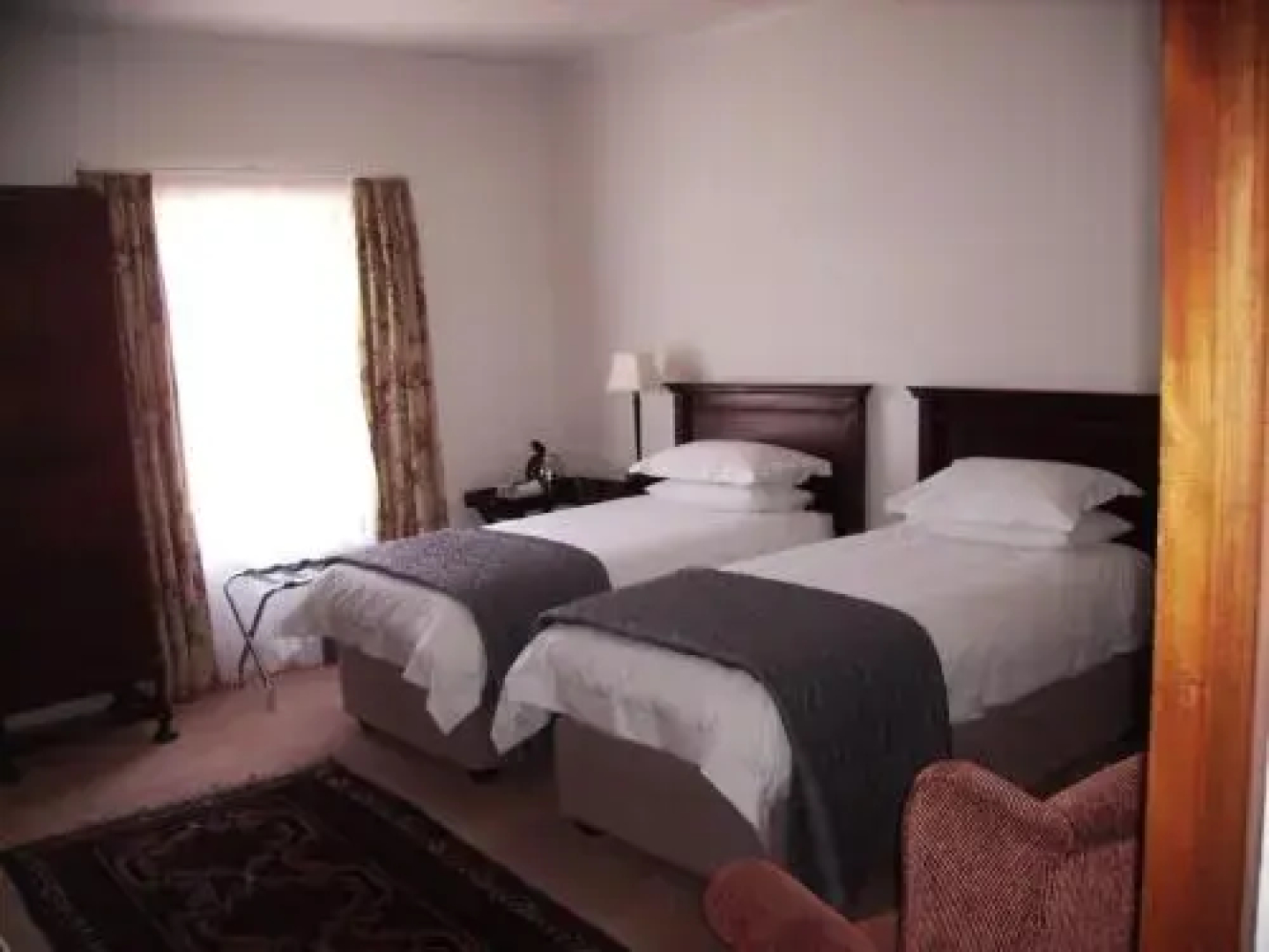 Hermanus Dorpshuys Guesthouse