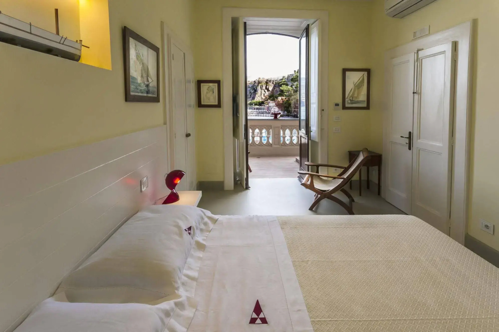 Yacht Club Capo Cervo Suites