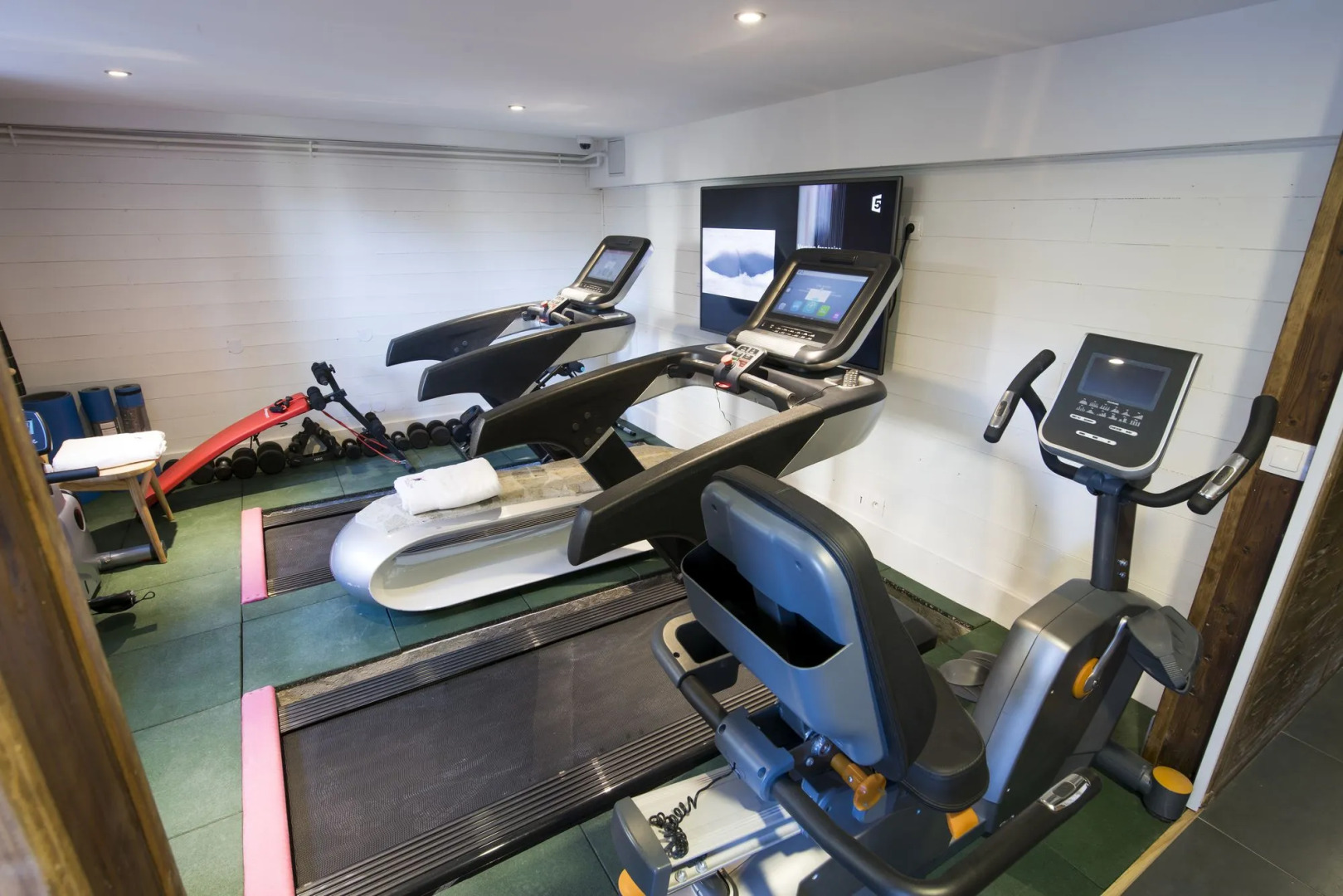 Snow Lodge Hotel Courchevel 1850