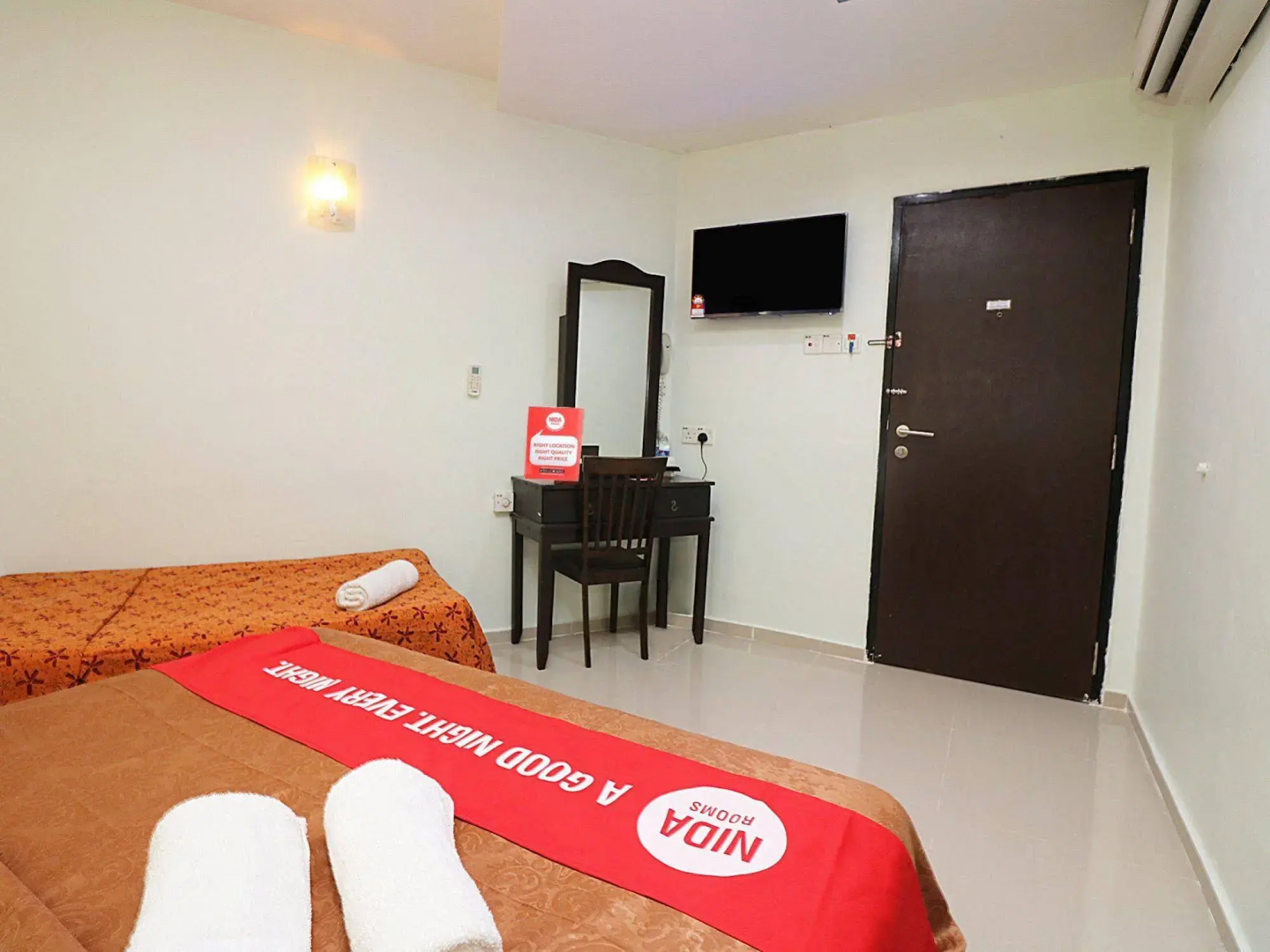 Veenai Hotel