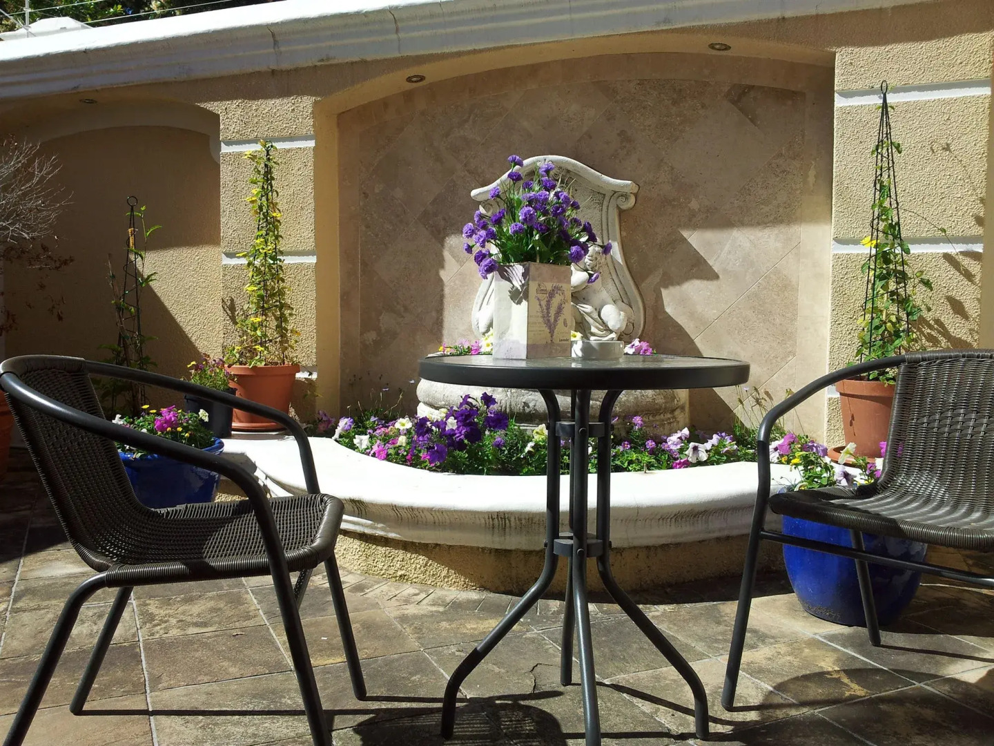 Riversong Guest House