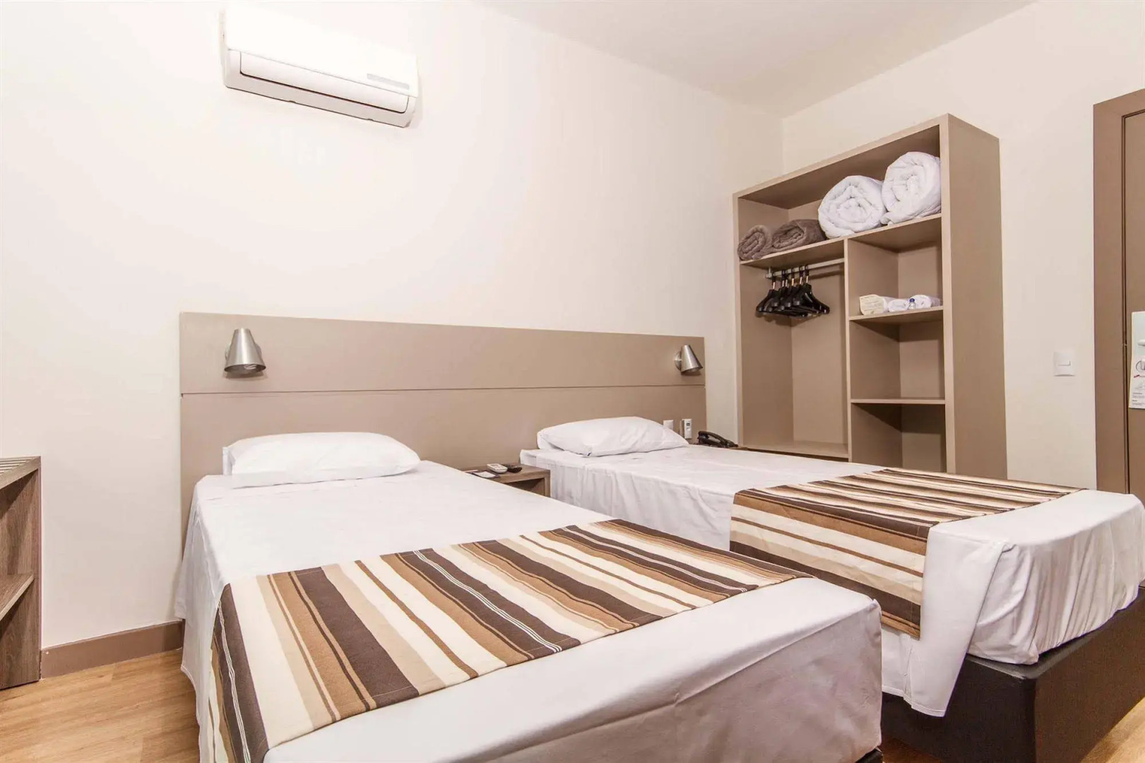 Hotel Valerim Itajaí