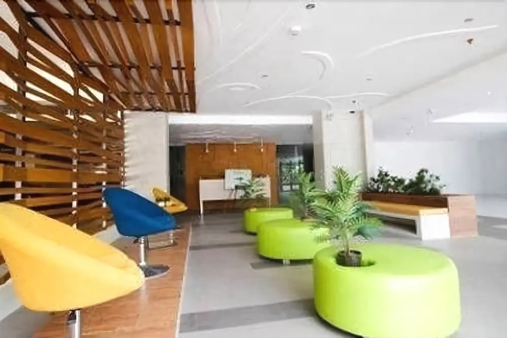 Cebu Infinity Pool Near Mall