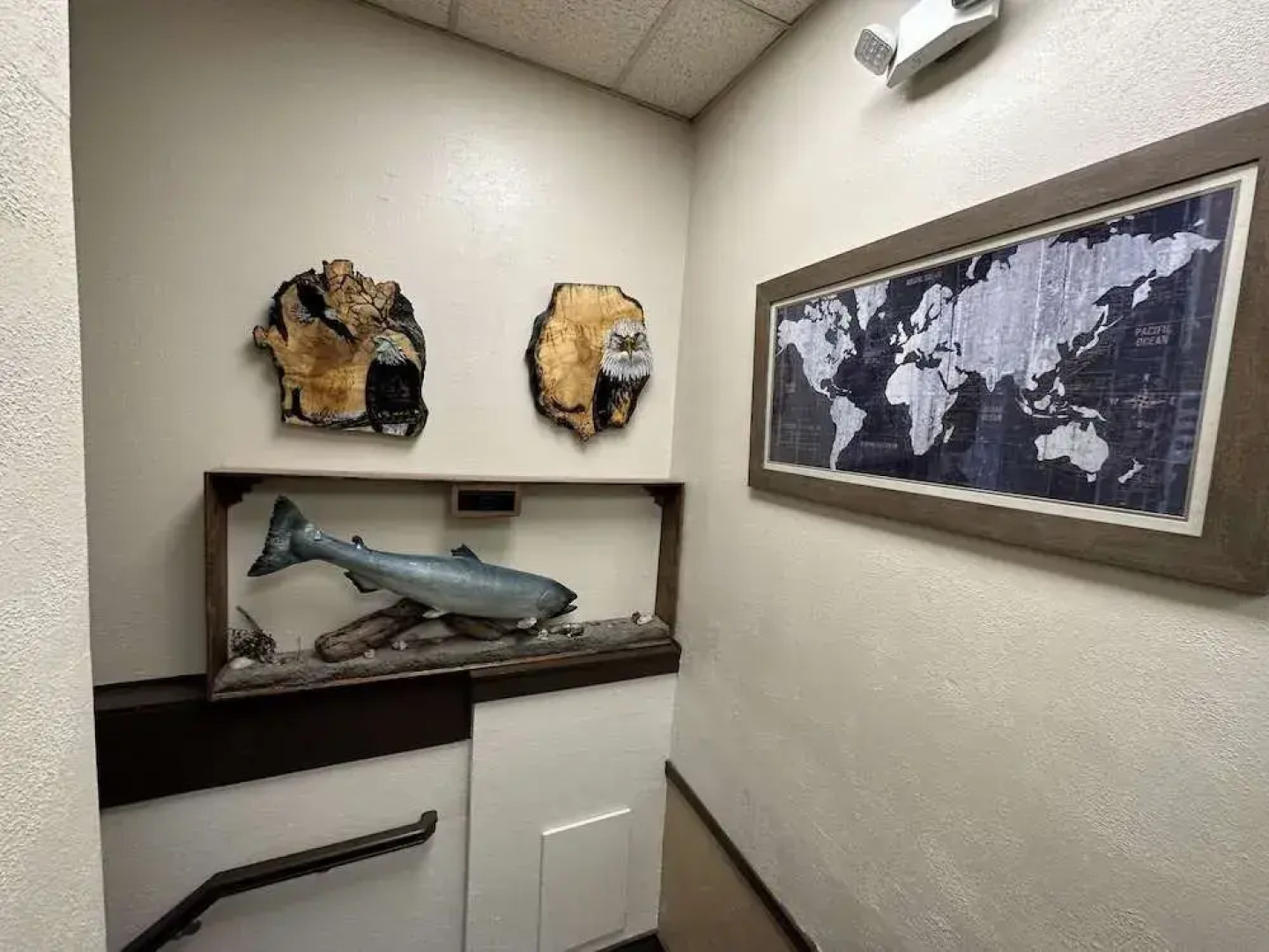 Hooligans Fishing Lodge