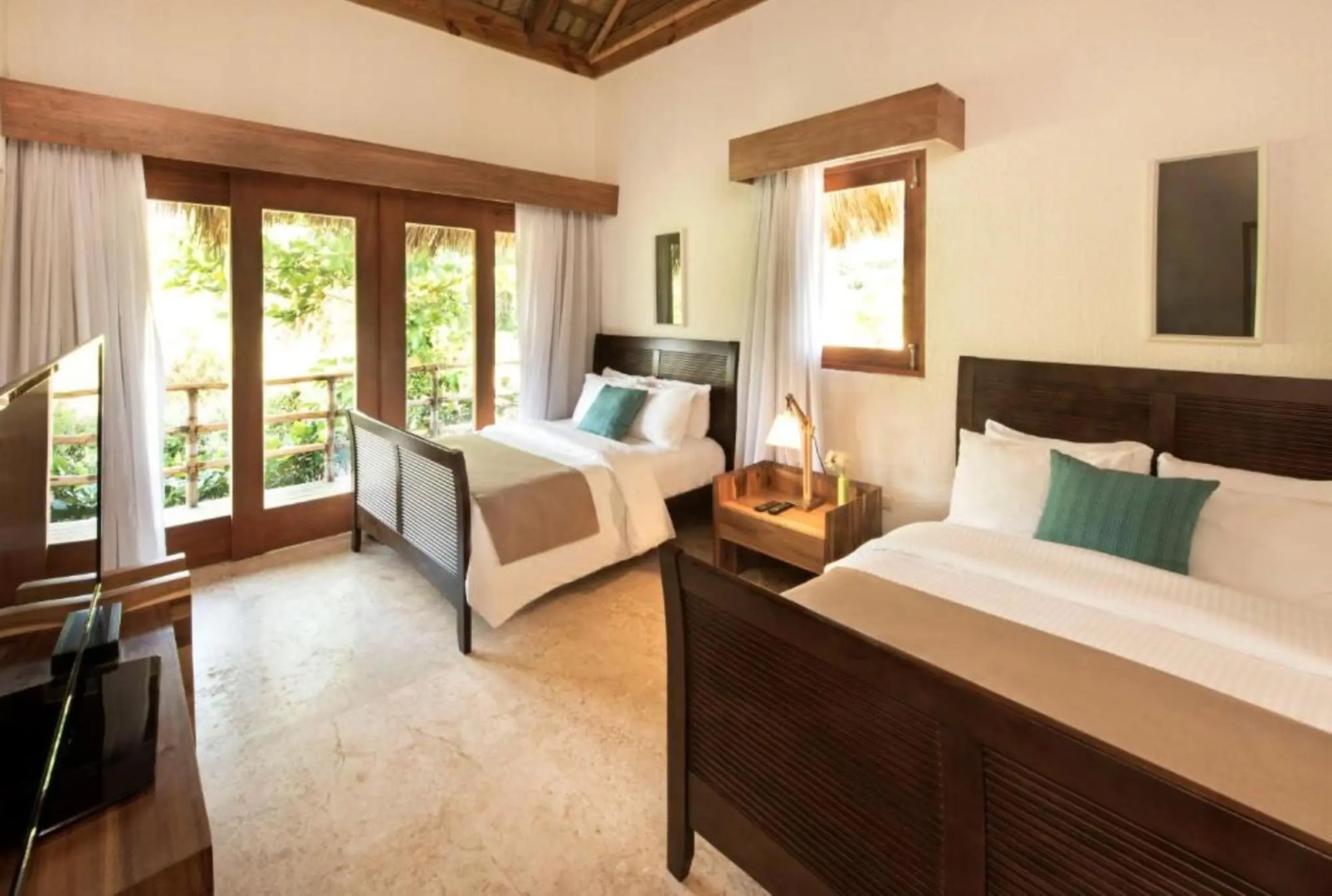 Casa Bonita Tropical Lodge