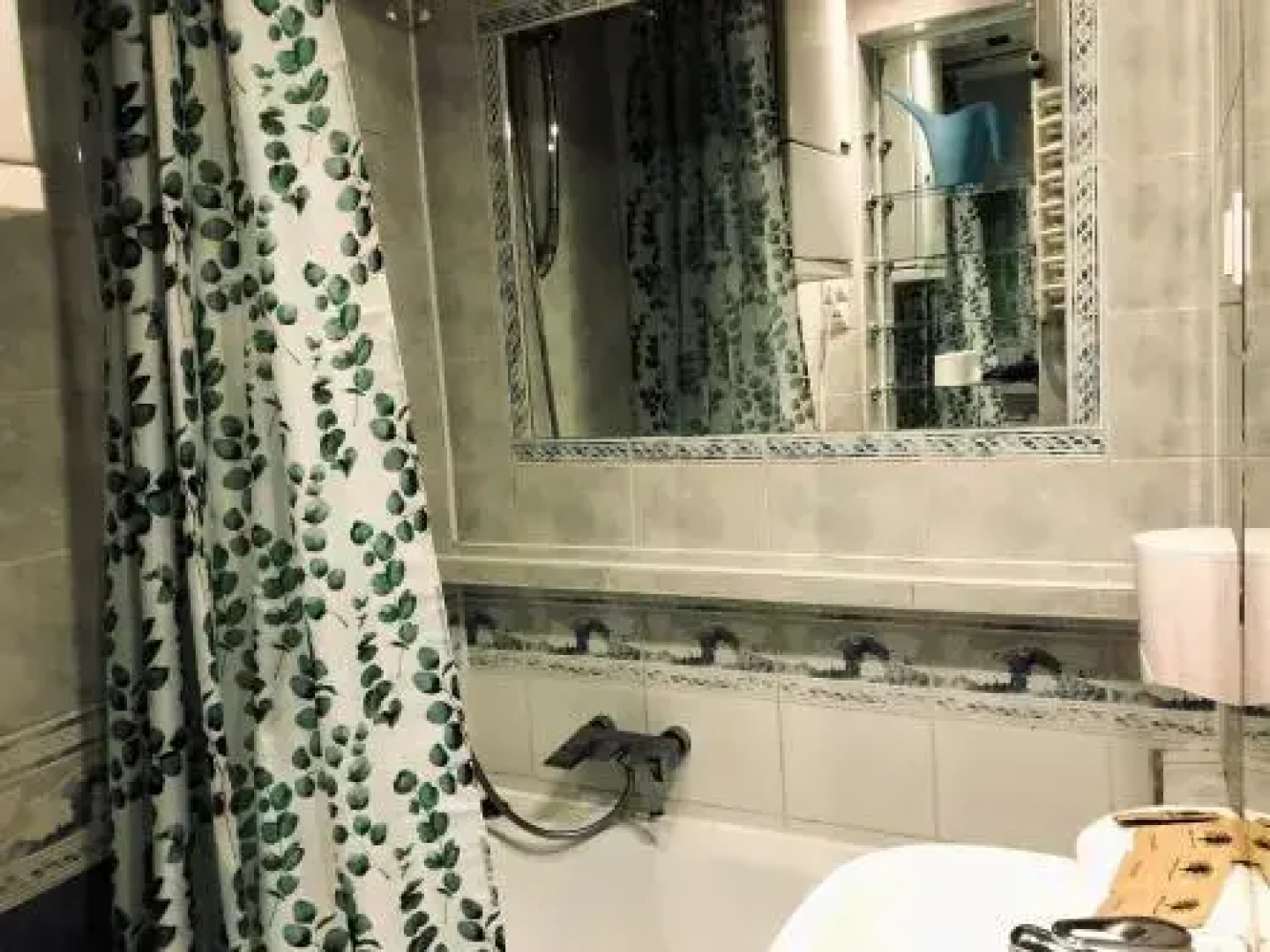 Prudentia Apartments Anin