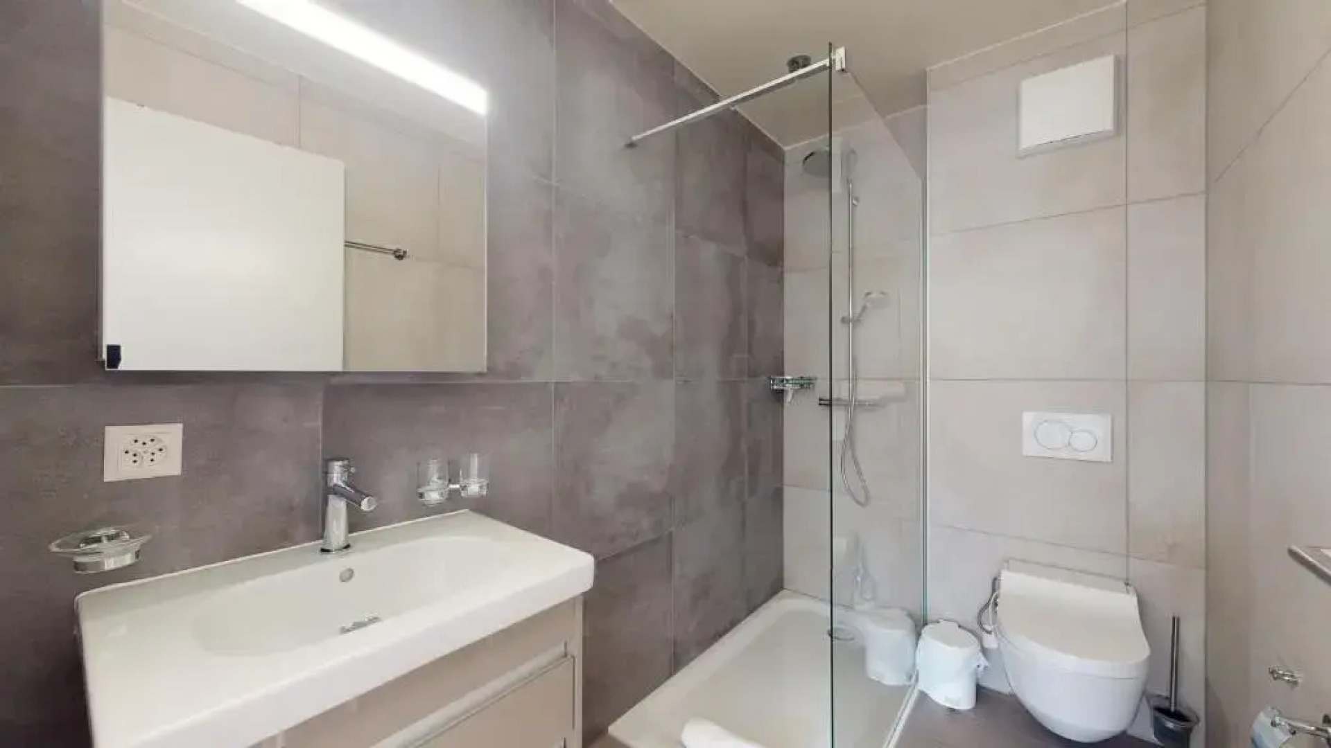 City of Sion, 1 bedroom in a luxury building