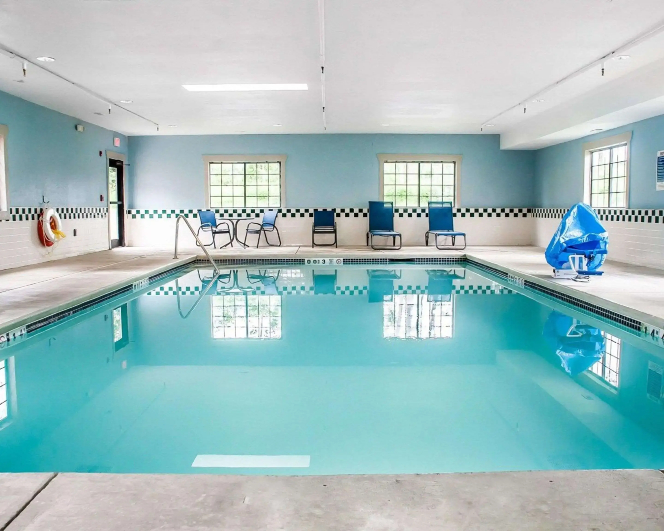Comfort Inn & Suites Hamburg - Buffalo South