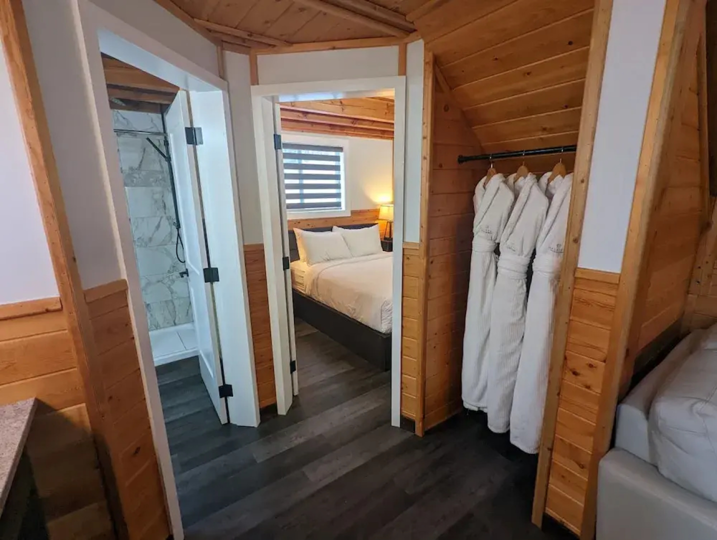 Halcyon Hot Springs Resort