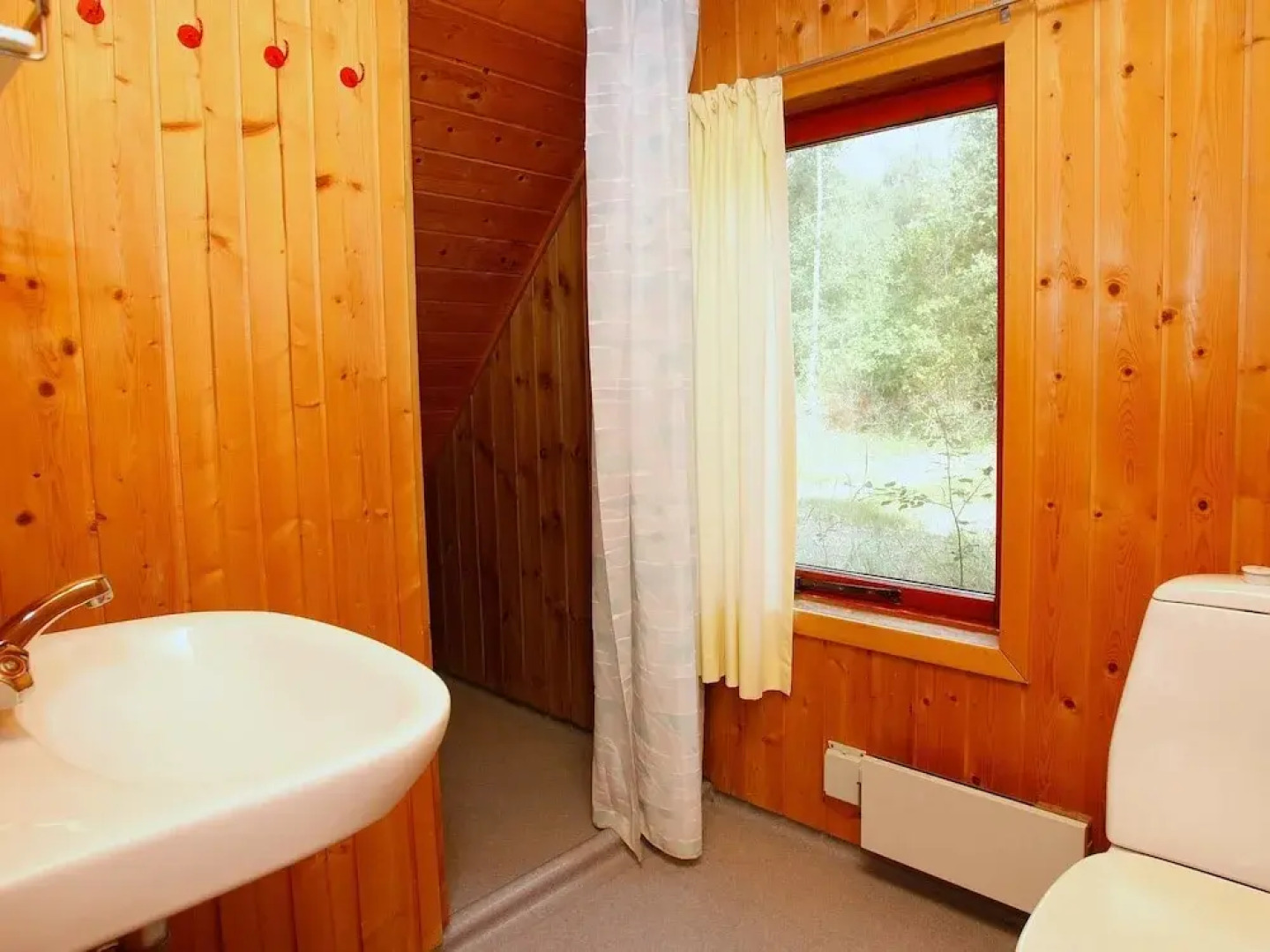 Cozy Holiday Home in Laeso Denmark With sun Loungers