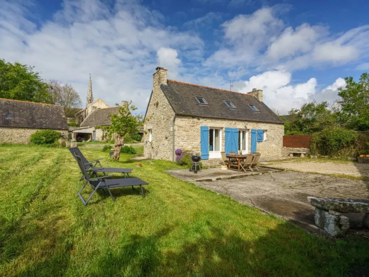 House Pen Ilis Ploneour-Lanvern