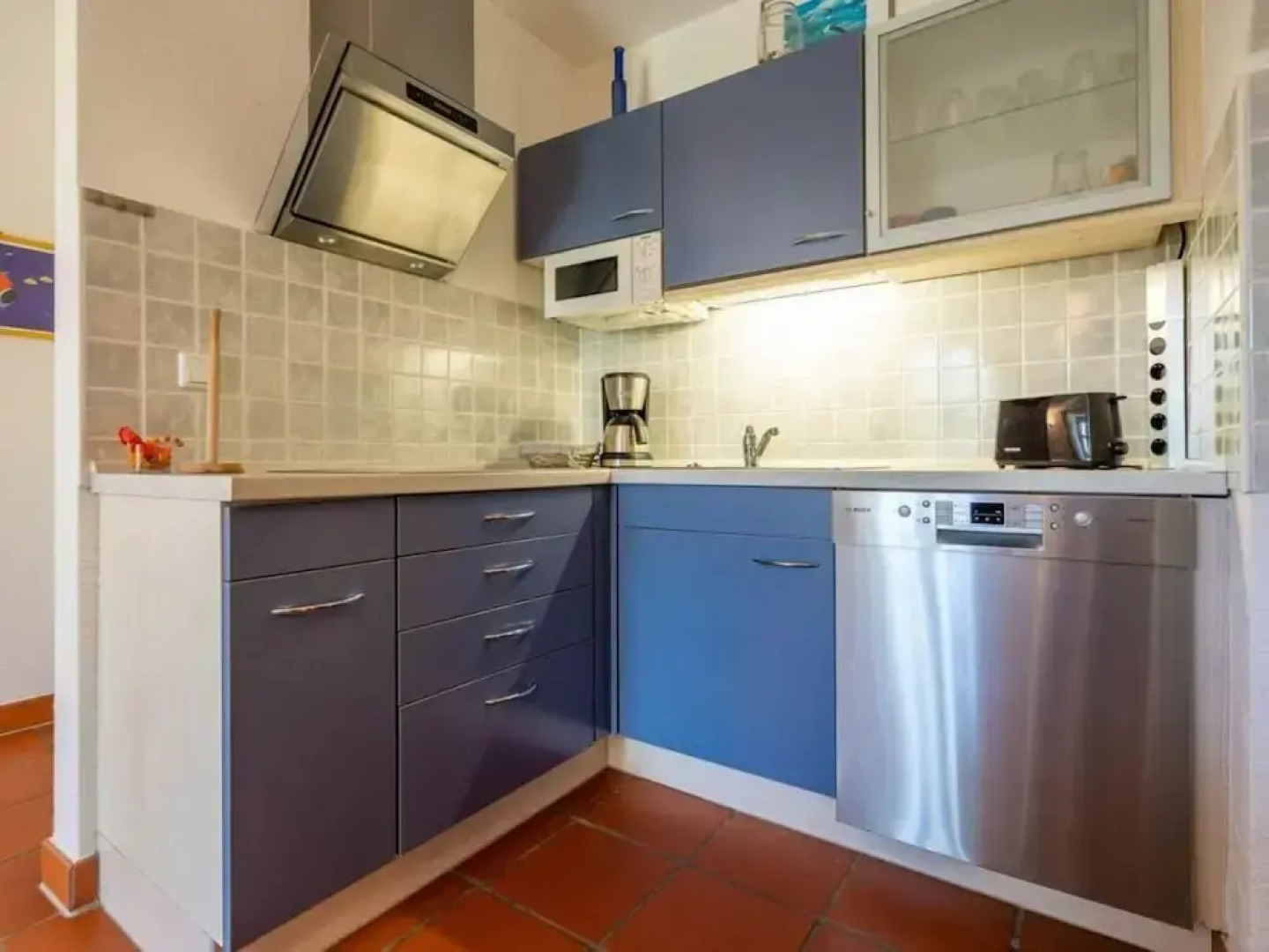 Comfy Apartment With Terrace