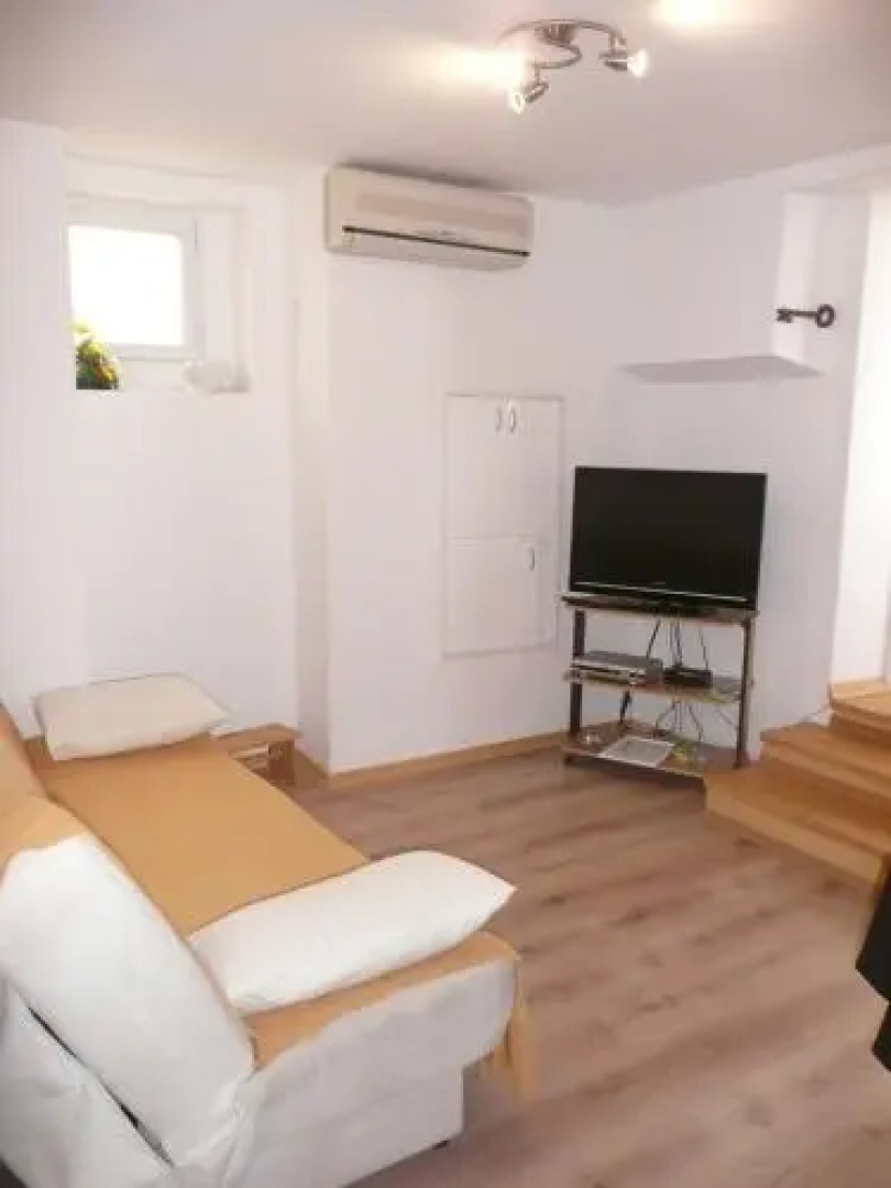 Apartment Mira