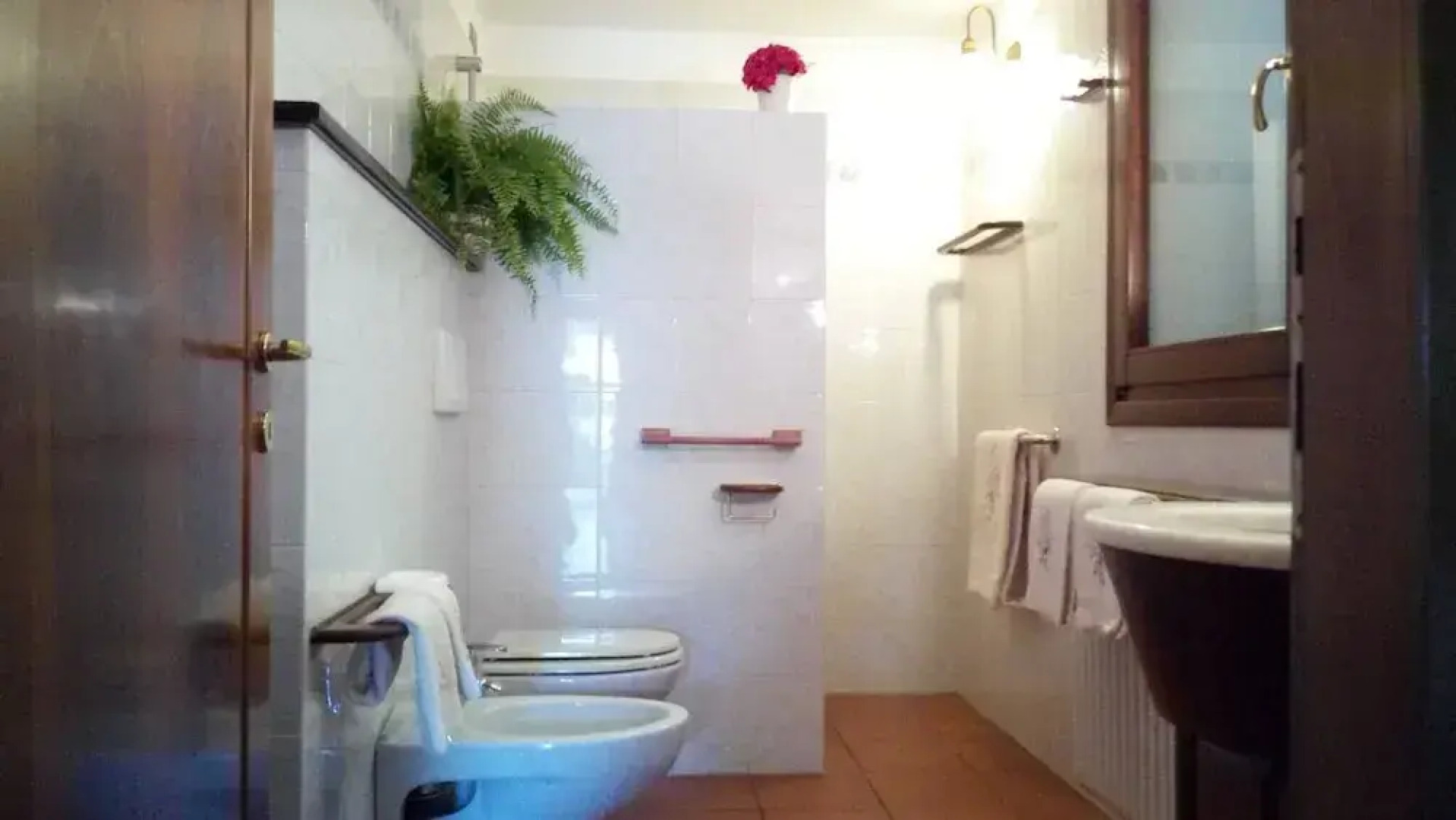 Comfortable House - Garden and Parking