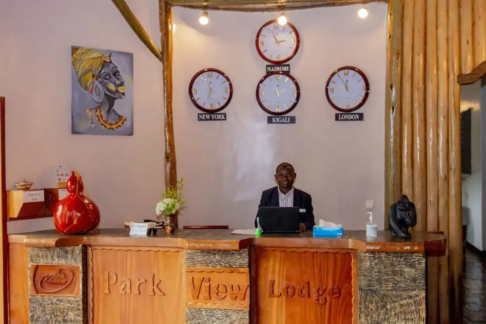 Ingagi Park View Lodge