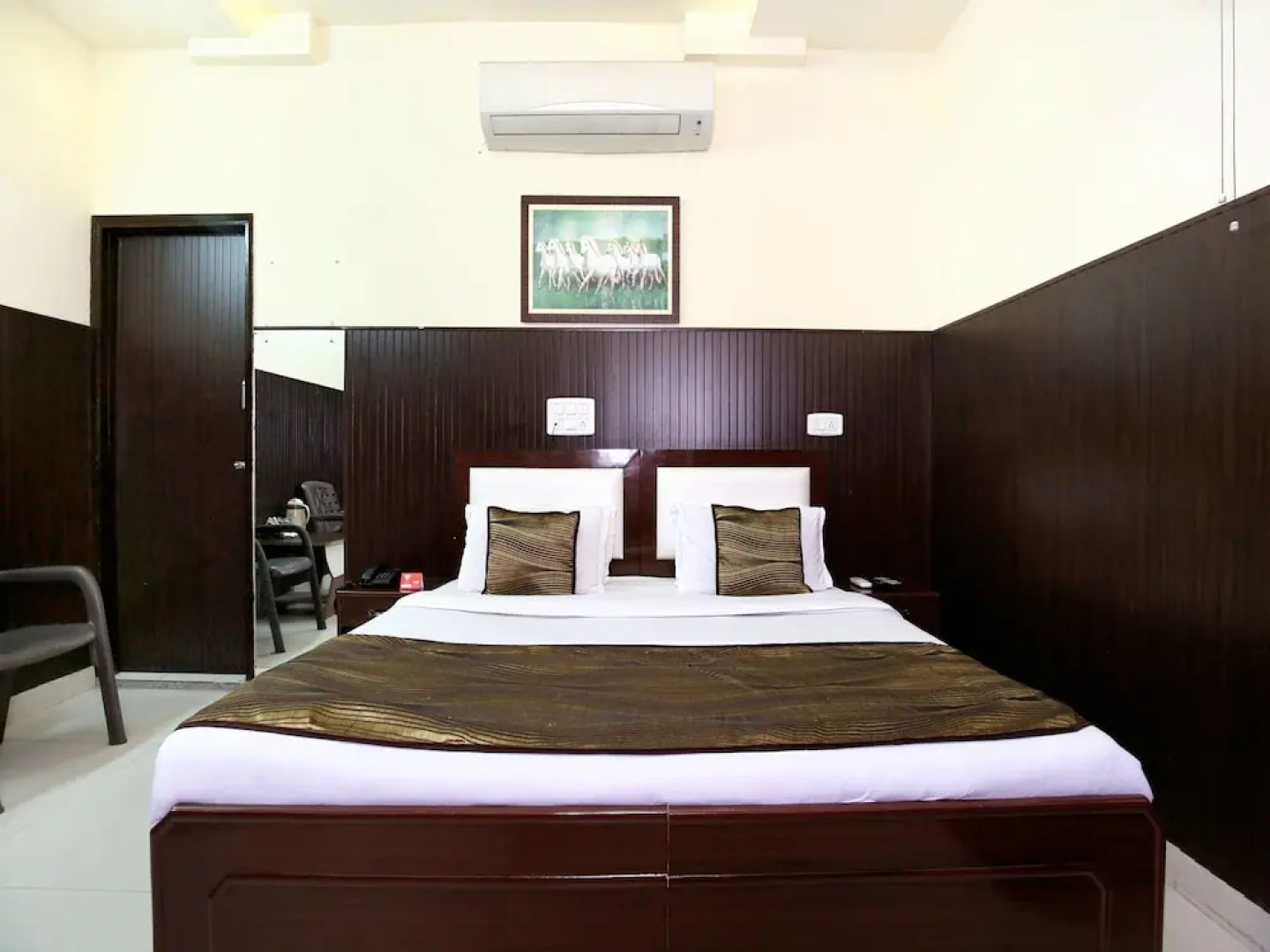 OYO 6939 Hotel Aashiana