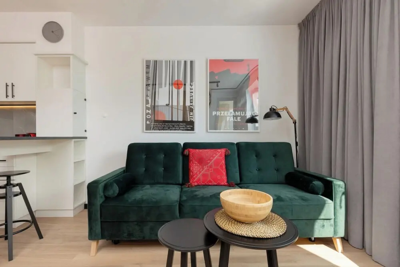 Piaseczno Stylish Apartment by Renters
