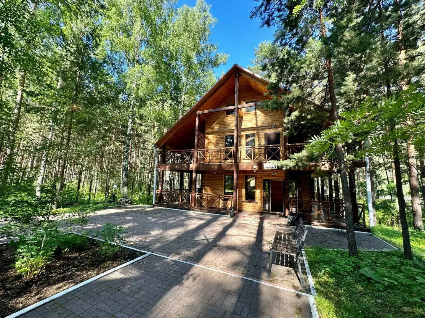 Отель «Золотые пески»