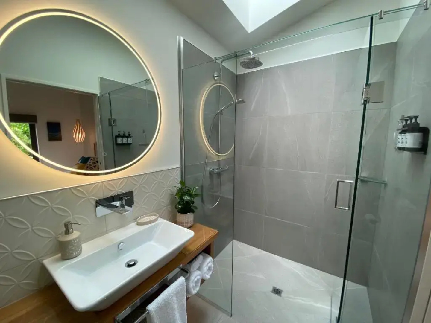 The Bay House Beachfront Accommodation