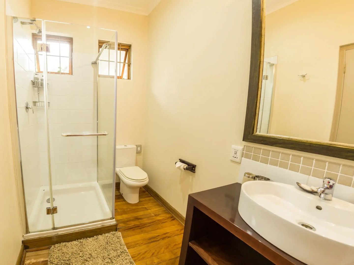 Mackaya Bella Guest House