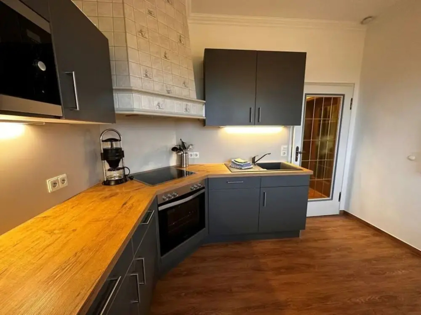 Habel Modern Retreat