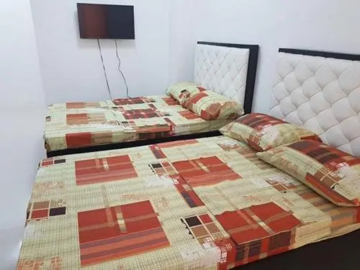 N&J Lopez Lodging House