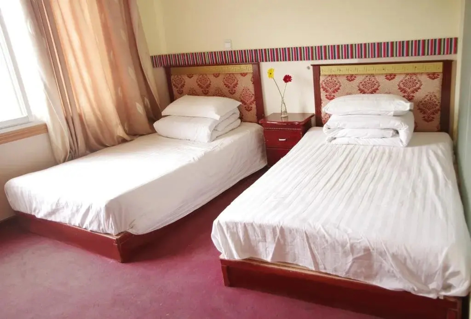 Migrant Bird Youth Hostel