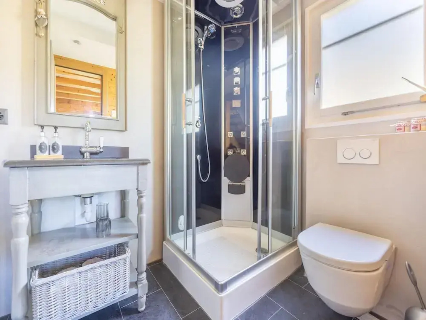 8p Chalet in the Mountains Near Fiesch ski Area